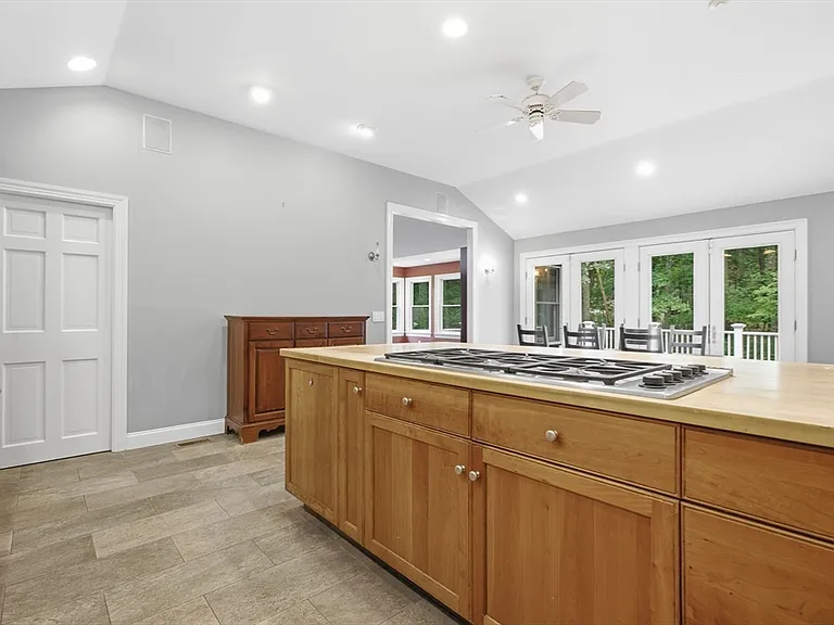 56 Arrowhead Rd — Photo 20