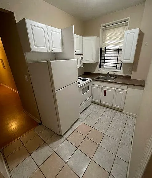 1855 N Willington Apt 1 - Kitchen
