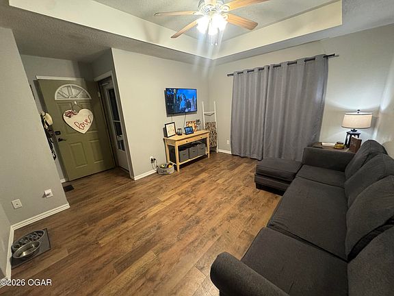 3rd image of 2522 Rolla St