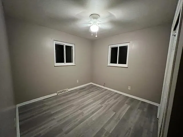 1263 Anna Ave — Photo 7