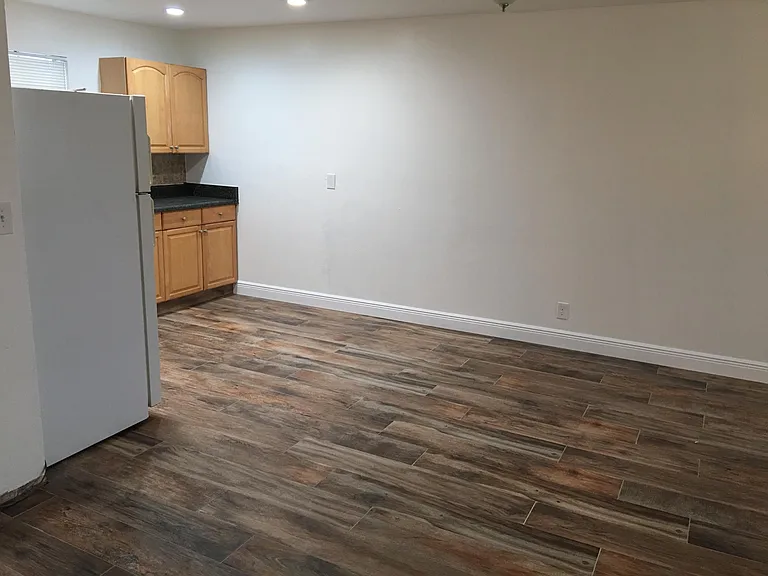 558 Holly Dr #1 — Photo 10