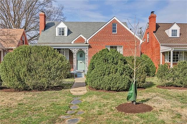 1st image of 3704 Ellwood Ave