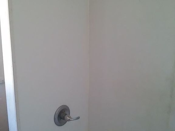 4th image of 2628 Oakwood Ave
