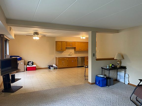 3rd image of 7900 Nordica Ave APT 1S