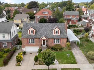3346 162nd St, Flushing, NY 11358