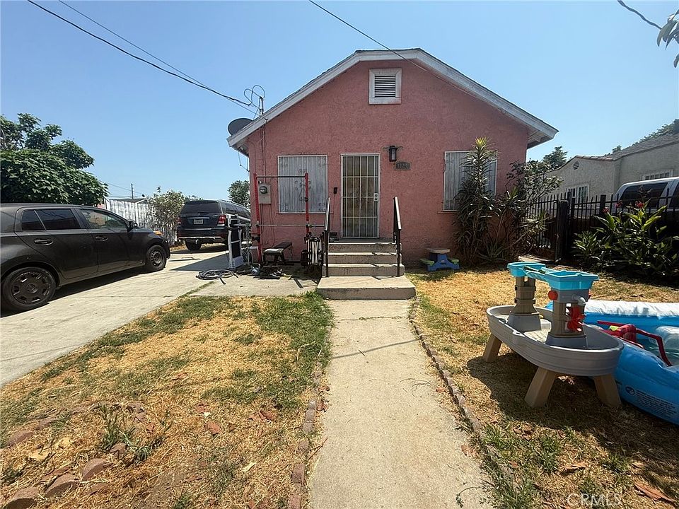 1st image of 1824 E 109th St