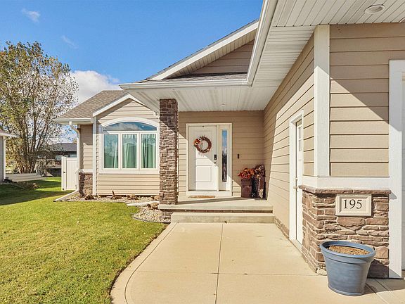 2nd image of 195 N Churchill Cir