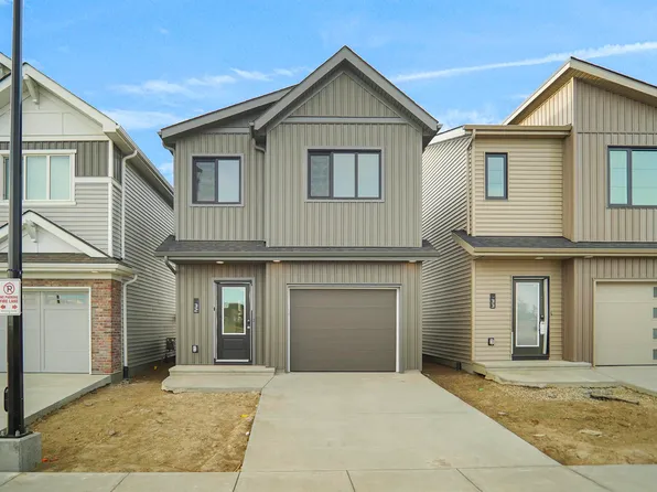 1430 Aster Way NW #32, Edmonton, AB T6T 2T3