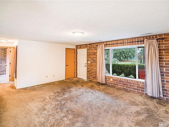 4th image of 3427 192nd St E #B