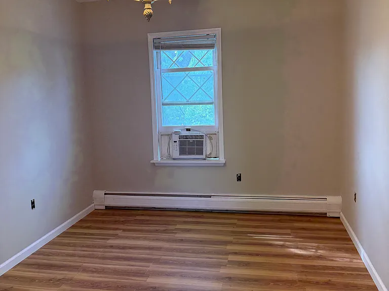 17 Nicholas St #2 — Photo 6