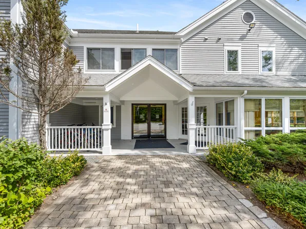 79 E Ridge Road #108, Southwest Harbor, ME 04679