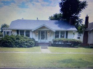 800 S 15th St, Mattoon, IL 61938