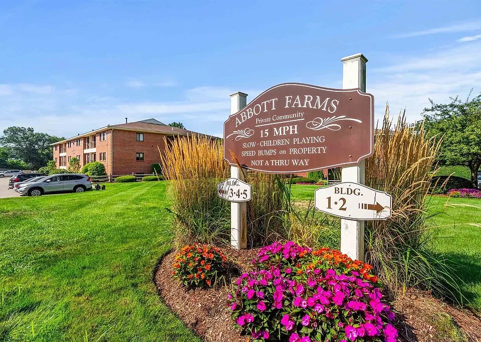 1st image of 227 Abbott Farm Ln