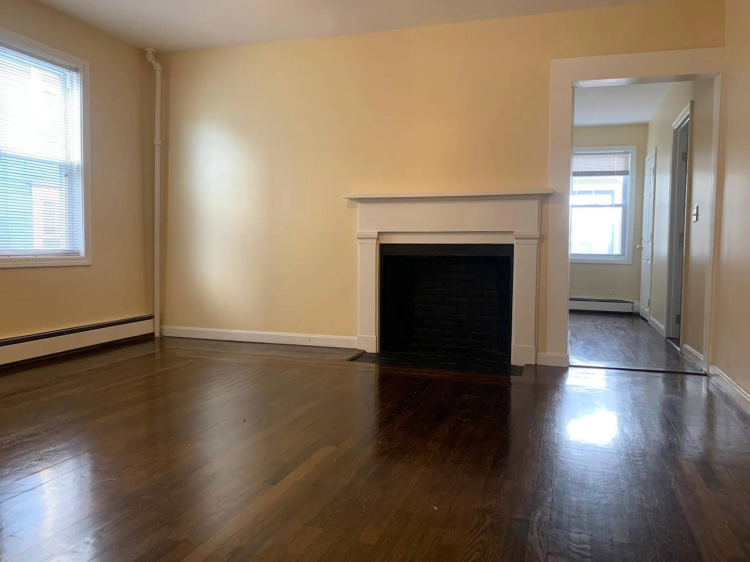 2 bed, 1100 sqft, $2,000 — Photo 3