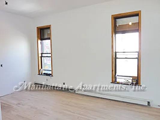 Rented by Manhattan Apartments | media 5