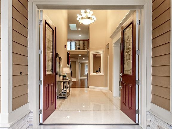 3rd image of 11711 SE 219th Pl