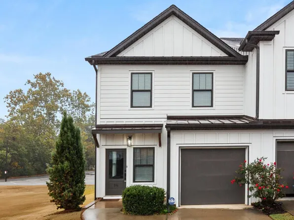 136 Park Ave, Greer, SC 29651
