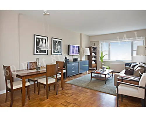 Sold by Corcoran | media 14