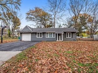 9317 Gillette St, Lenexa, KS 66215