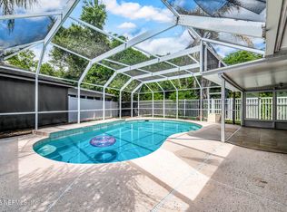 3821 Autumn Leaf Ct, Jacksonville, FL 32246