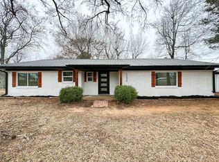 1225 Cope Dr, Paris, TX 75462