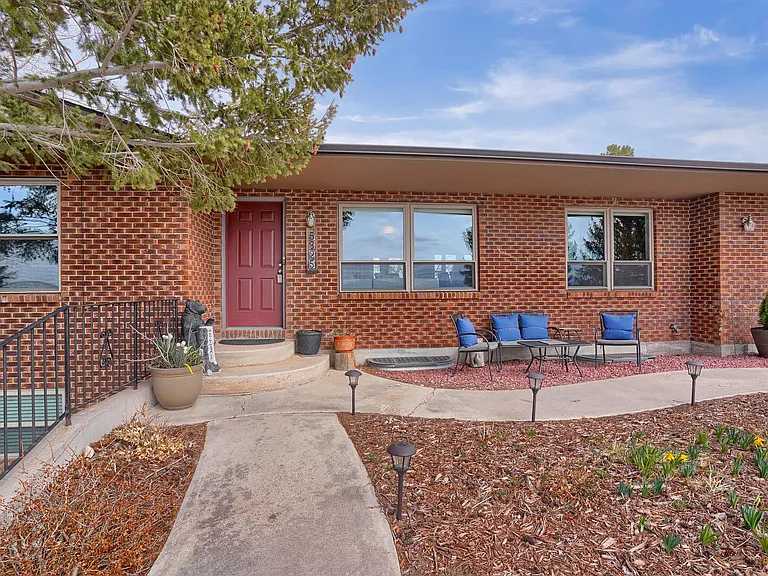 5825 Eggar Ct — Photo 1
