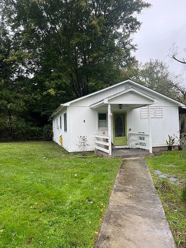 2 bed, 1.0 bath, 864 sqft, $2,250 — Photo 1