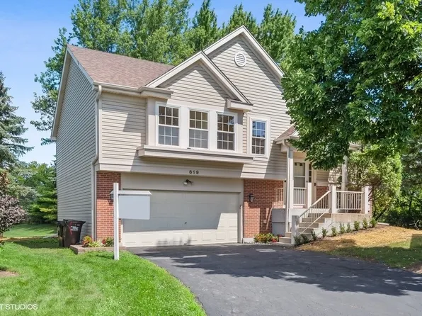 619 Bushrun Ct, Lake Zurich, IL 60047