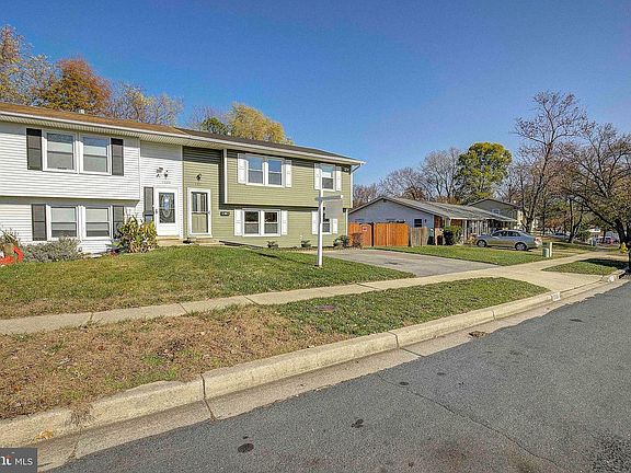 4th image of 1331 Burlington Dr