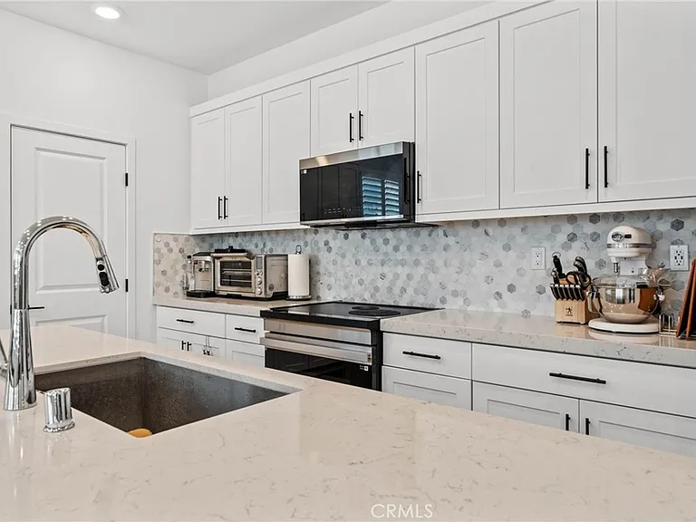 14135 Jonas Ct — Photo 9