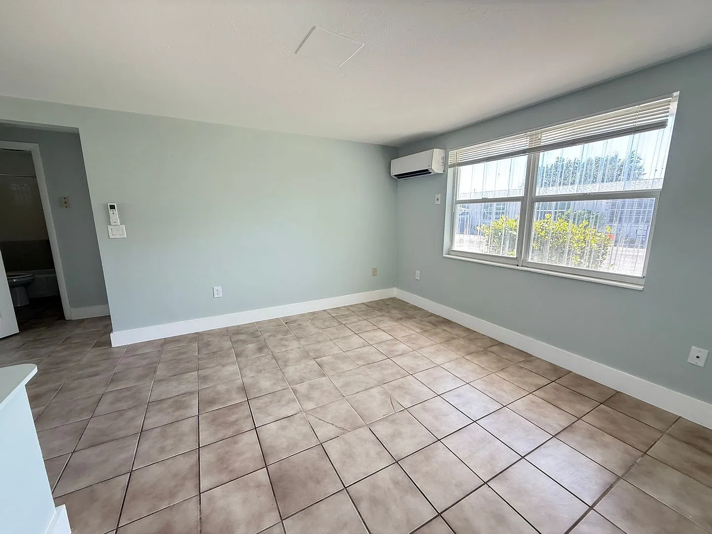 SG-NY 4 Plex — Photo 2