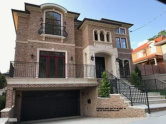 Sold by Citi Habitats