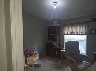 15726 S Clear Lake Rd, Cheney, WA 99004