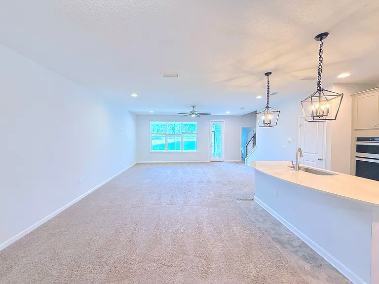 55 Tamar Ct — Photo 2