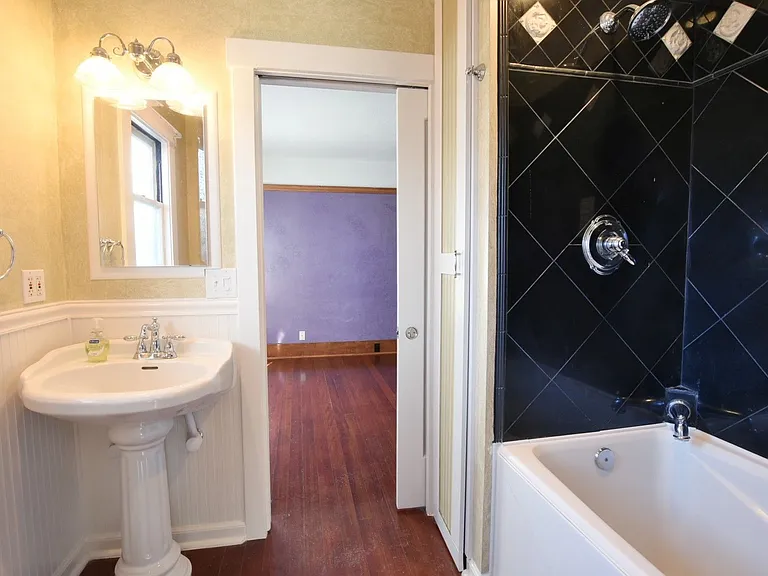 23 Cecil Ave — Photo 7