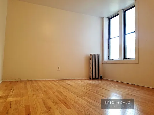 Rented by BRICK & GALO REALTY CORP | media 5