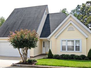 131 Forest Lake Dr, Simpsonville, SC 29681