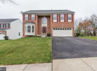 6818 Green Crescent Ct, Greenbelt, MD 20770