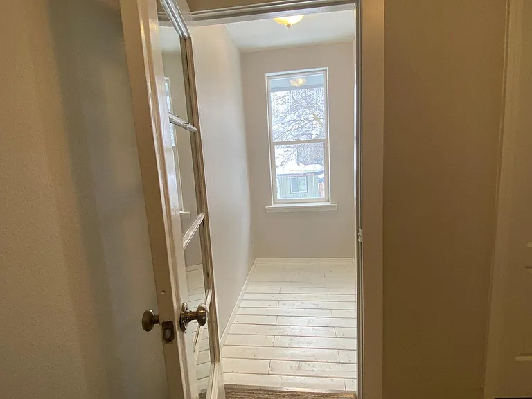 104 W 12th Ave — Photo 10