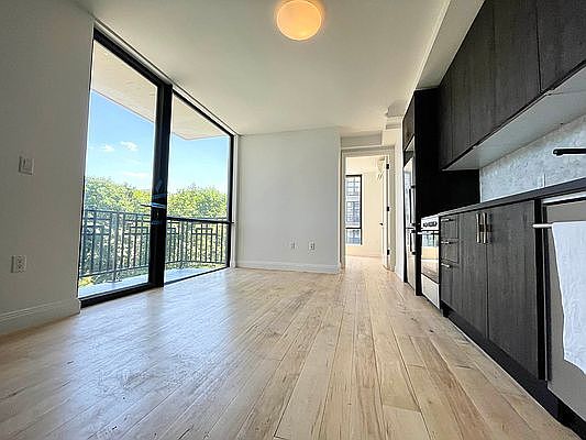 1st image of 564 Saint Johns Pl #41O