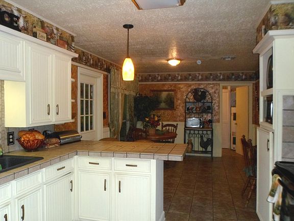 Open kitchen and dining