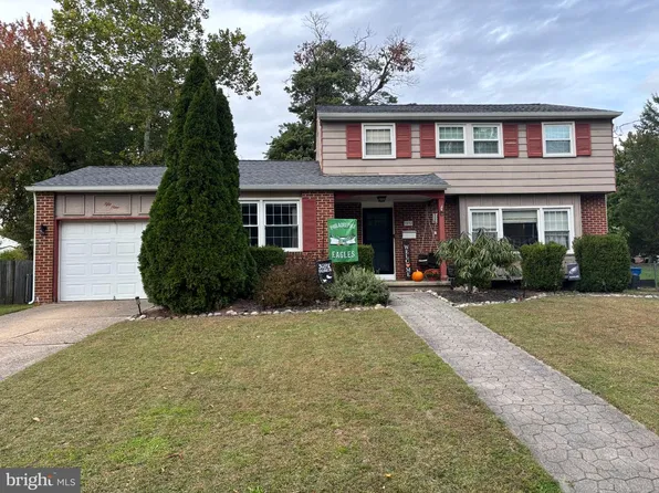 59 Greenwood Dr, Turnersville, NJ 08012