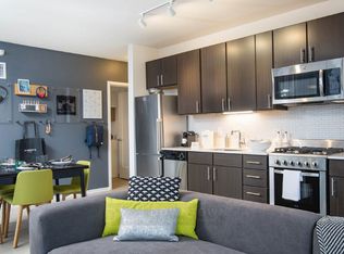 731 N Wells St #1907, Chicago, IL 60654