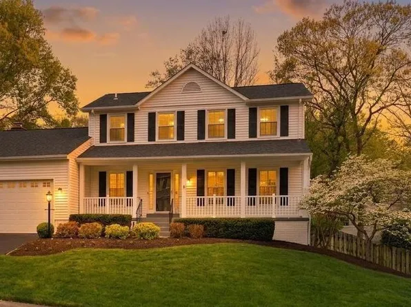 6109 Union Village Dr, Clifton, VA 20124