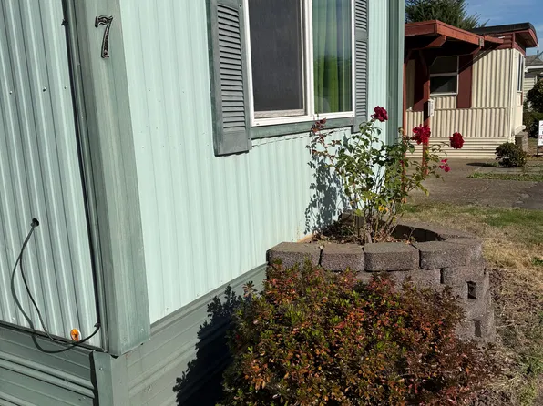 4882 Lancaster Dr NE Unit 7, Salem, OR 97305