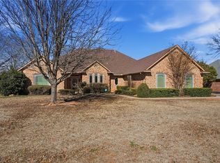 3304 Pondridge Rd, Chickasha, OK 73018