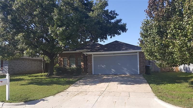 1st image of 801 Running Creek Dr