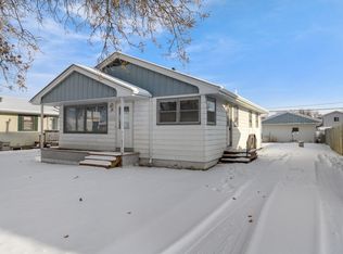 12 19th St NW, Minot, ND 58703