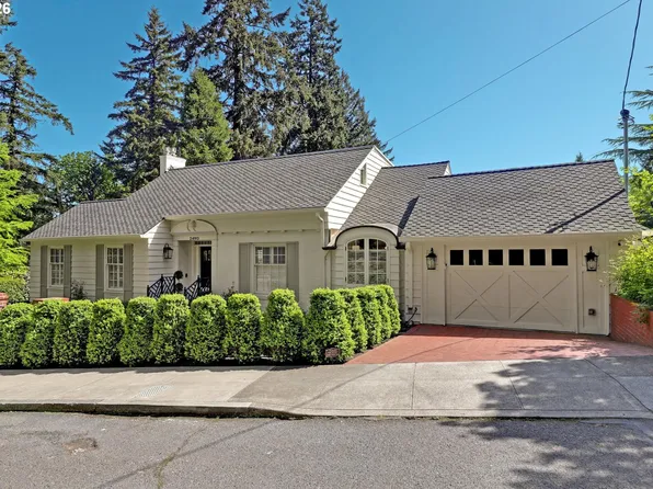 2490 SW Arden Rd, Portland, OR 97201