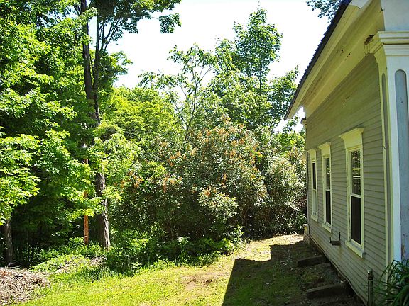 4th image of 12 A-B North Avenue